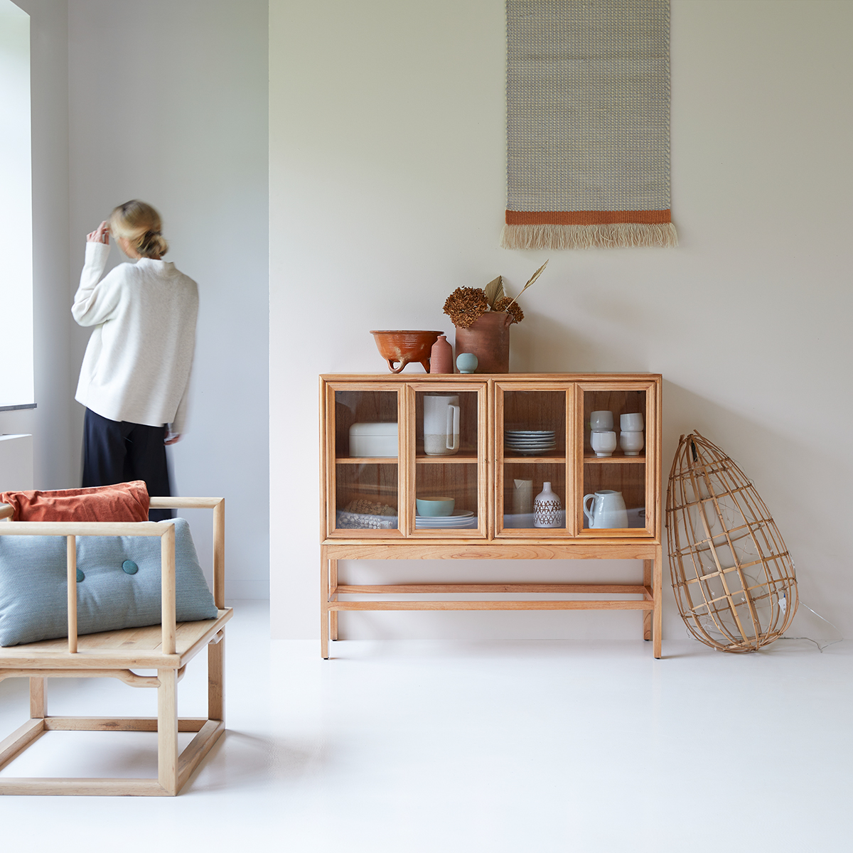 Alex mindi wood low Display cabinet Alex mindi wood low Display cabinet