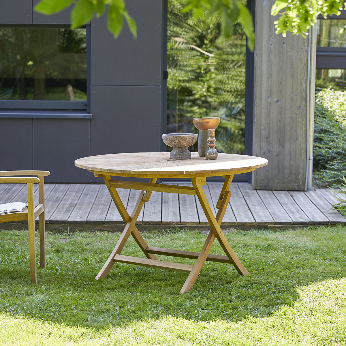 Andria solid teak Outdoor Table 120 Andria solid teak Outdoor Table 120
