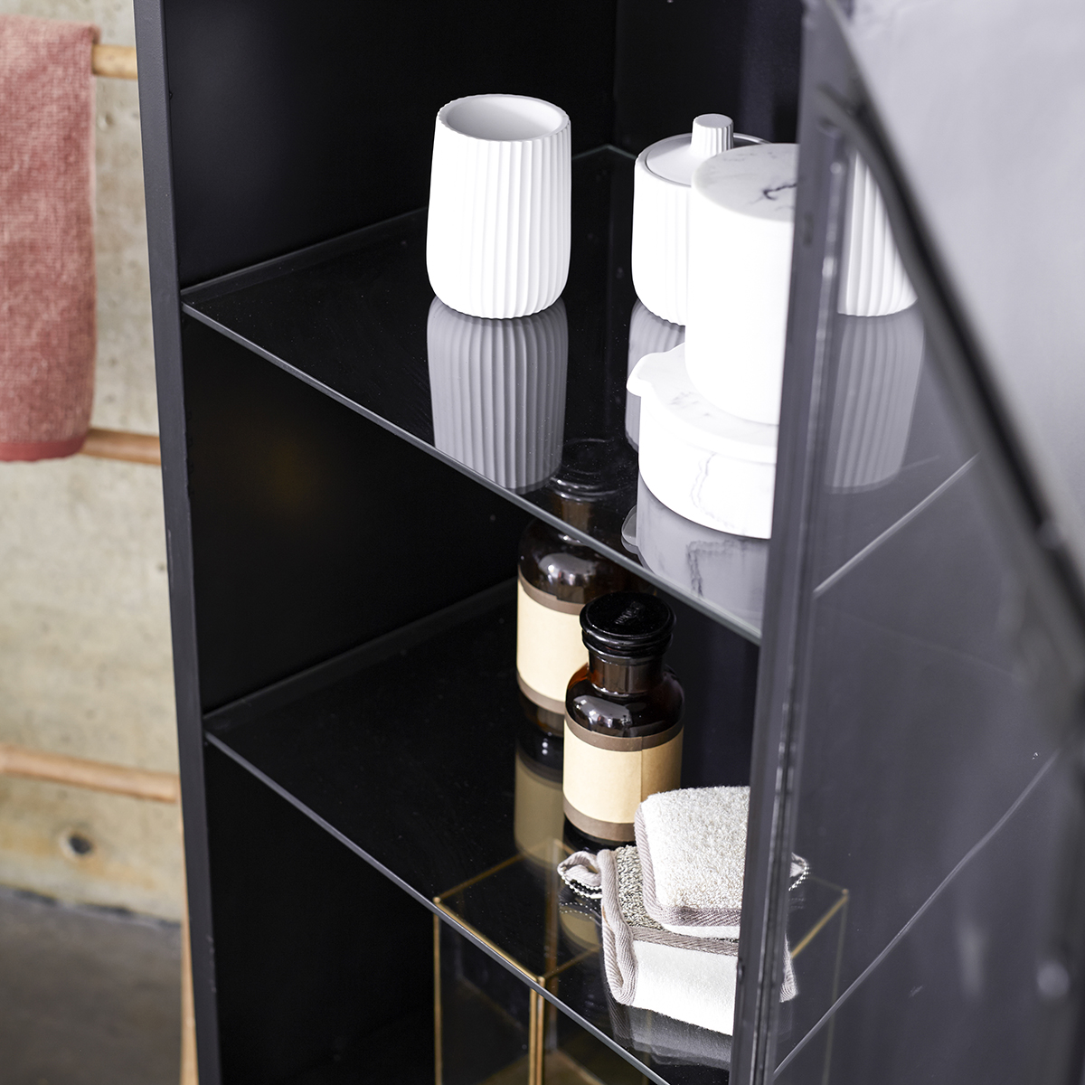 Armoire de salle de bain vitrée en métal 120 Lison Armoire de salle de bain vitrée en métal 120 Lison