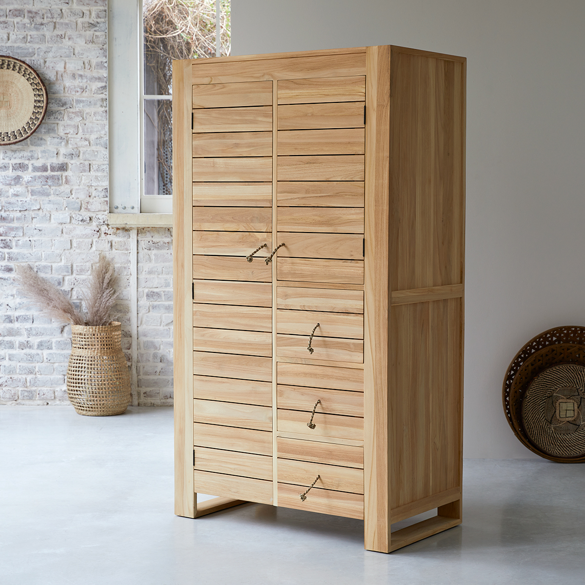Armoire double en teck massif Minimalys Armoire double en teck massif Minimalys