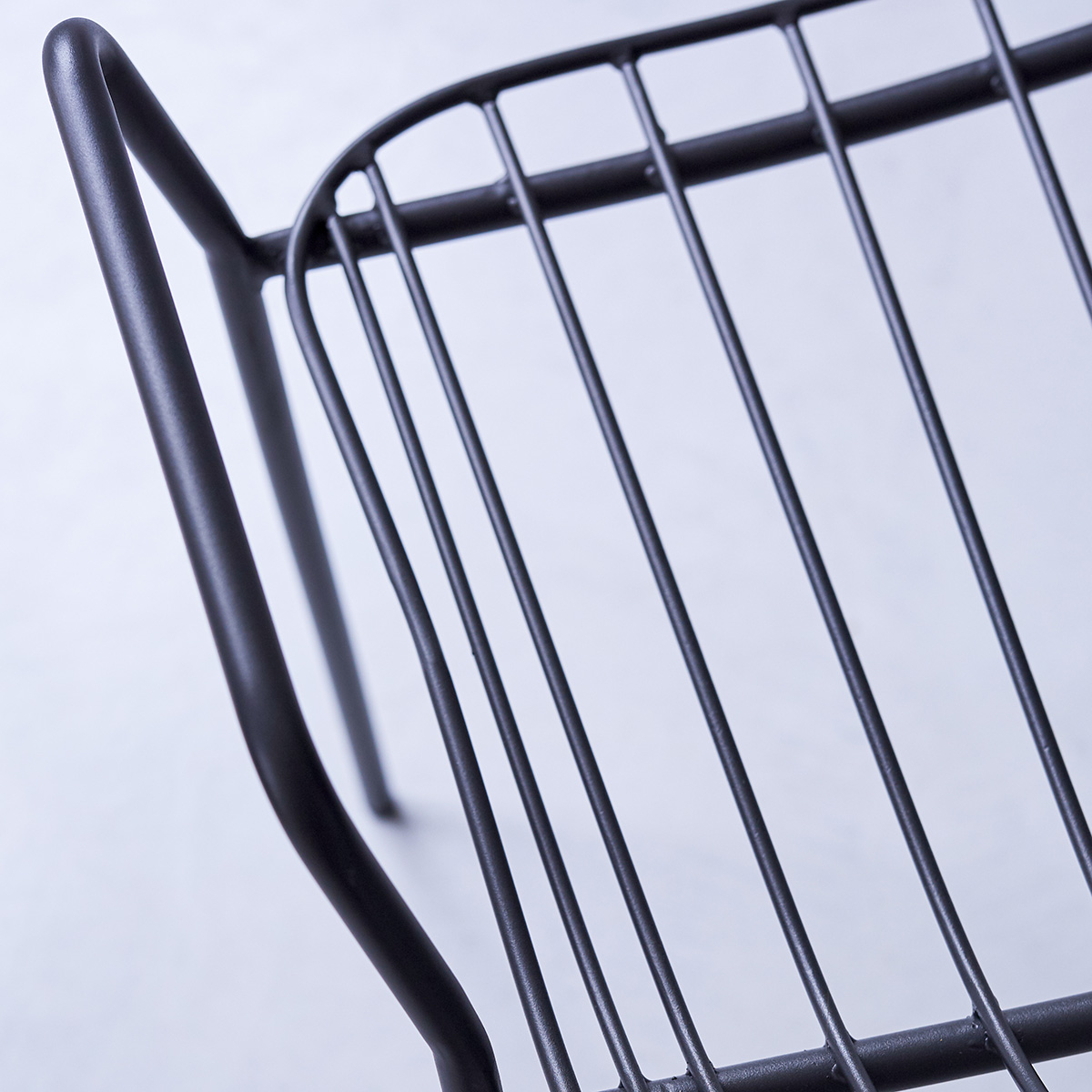 Arty Metal Armchair Dark Grey Arty Metal Armchair Dark Grey