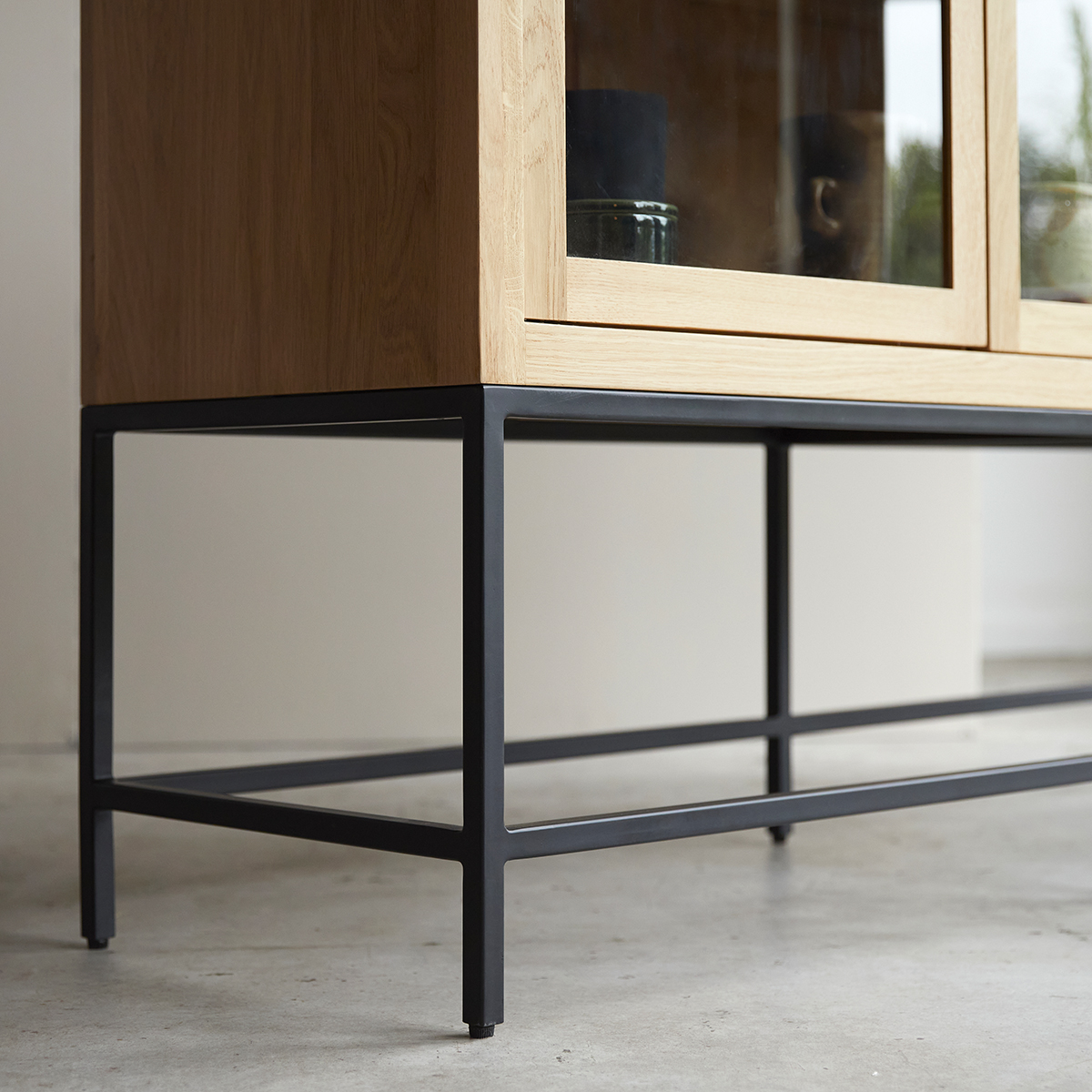 Babeth solid oak low Display cabinet Babeth solid oak low Display cabinet