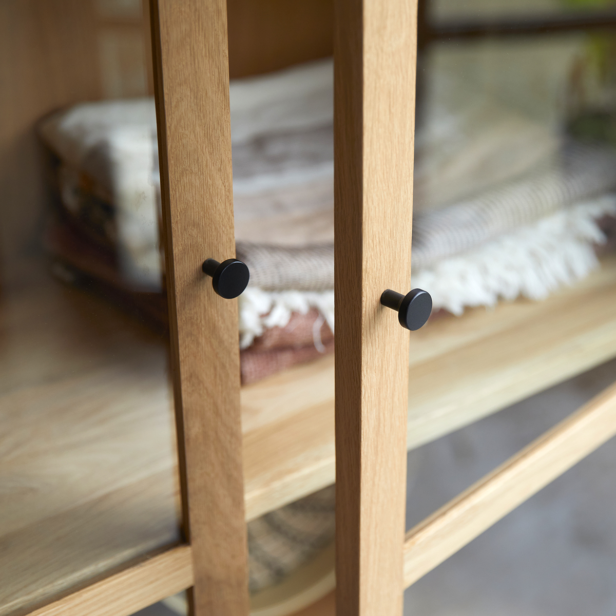 Babeth solid oak tall Display cabinet Babeth solid oak tall Display cabinet