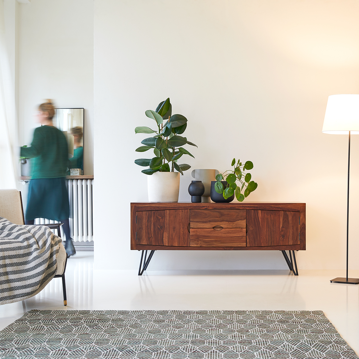 Bonnie solid sheesham TV Stand 150 cm Bonnie solid sheesham TV Stand 150 cm