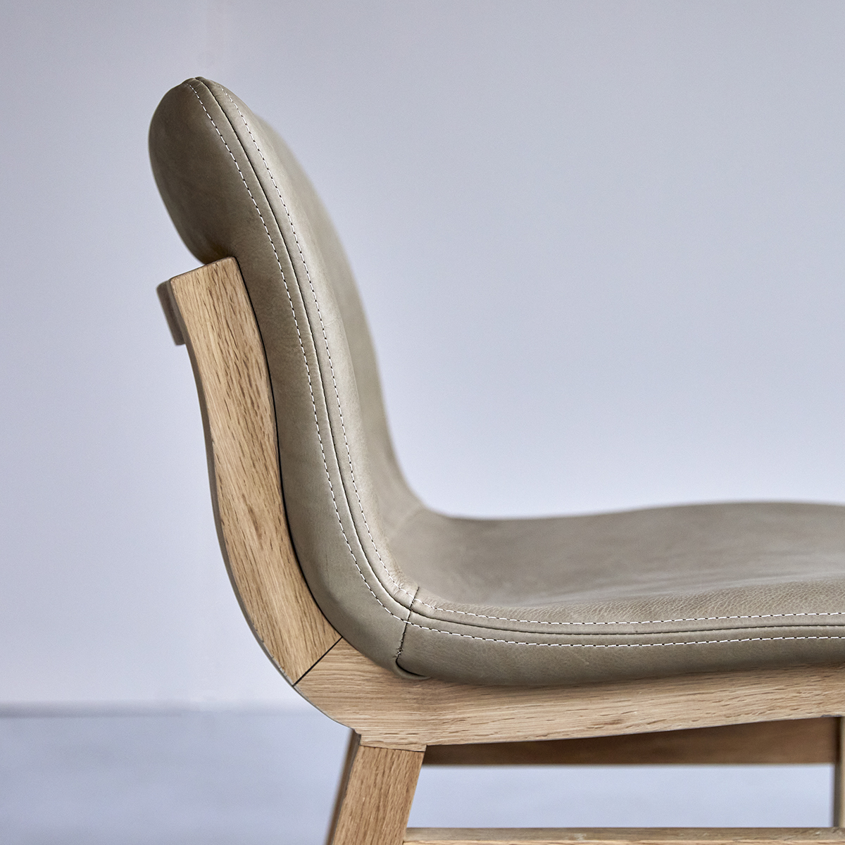 Cheyenne oak Cocoon chair Cheyenne oak Cocoon chair