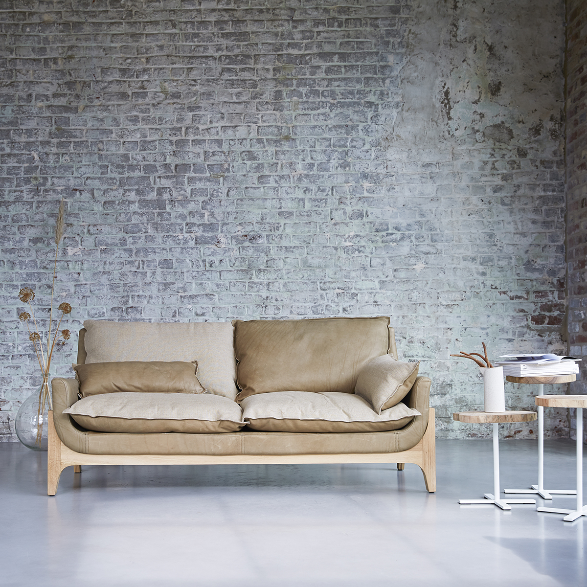 Cheyenne Woodnest 2-seater sofa Cheyenne Woodnest 2-seater sofa