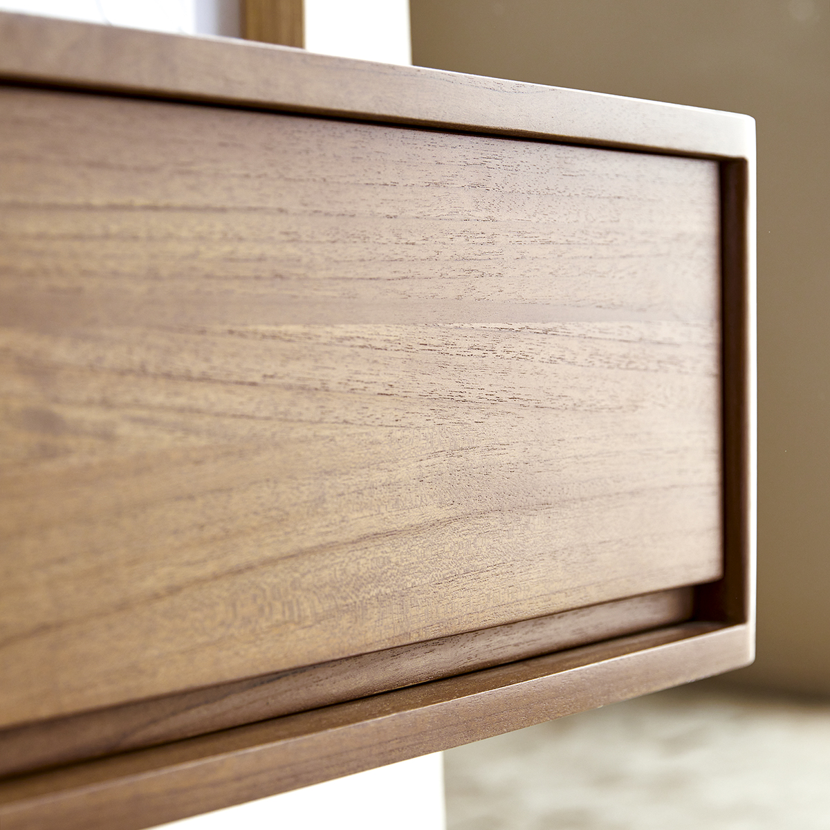 Circa 1-Drawer Wall-Mounted Teak Bedside Table Circa 1-Drawer Wall-Mounted Teak Bedside Table