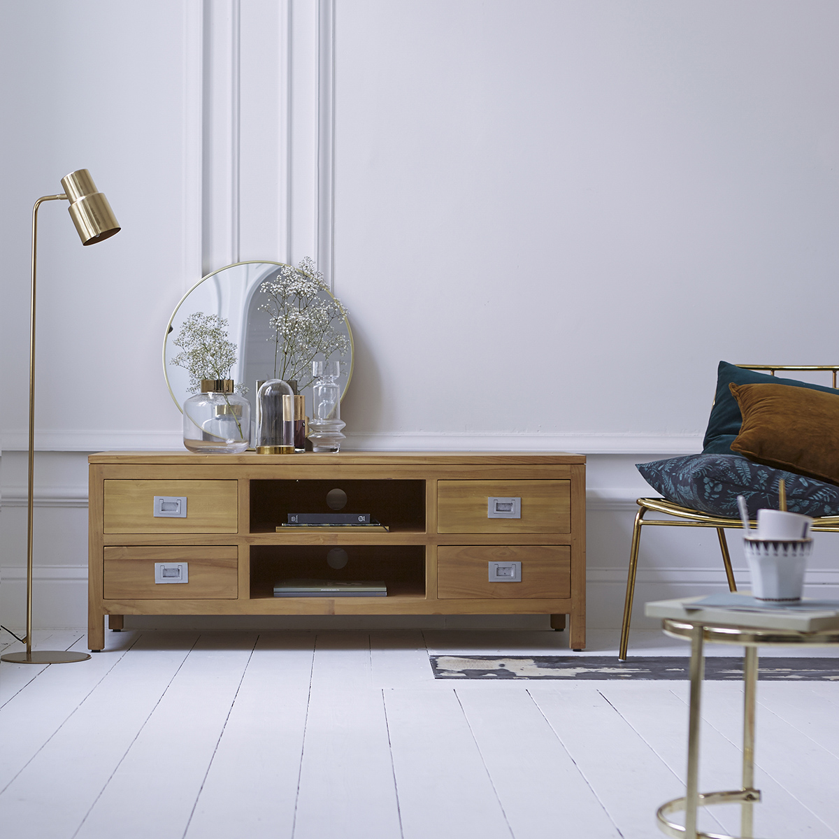 Coffee Tek solid teak TV Stand 130 cm Coffee Tek solid teak TV Stand 130 cm