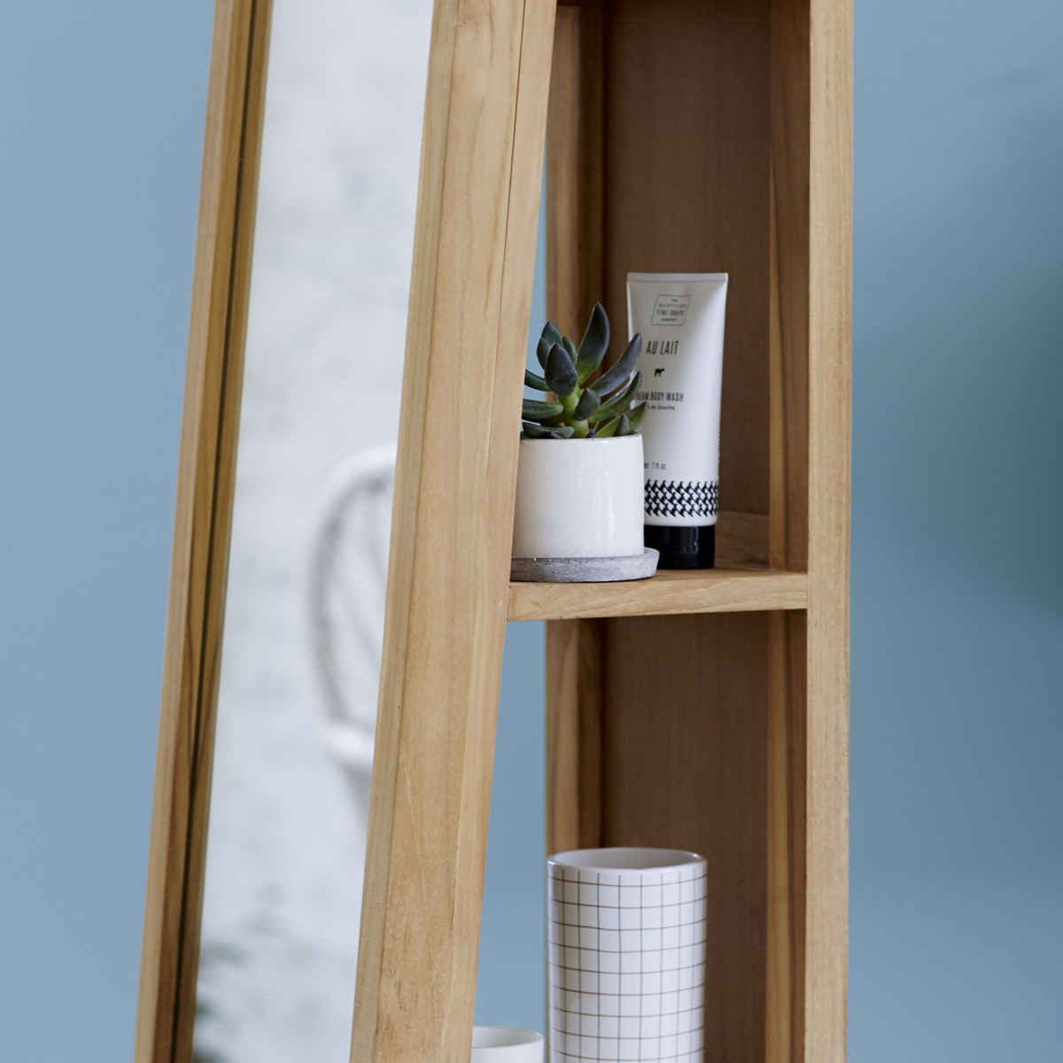 Colonne miroir oblique en teck massif 30 Twig Colonne miroir oblique en teck massif 30 Twig
