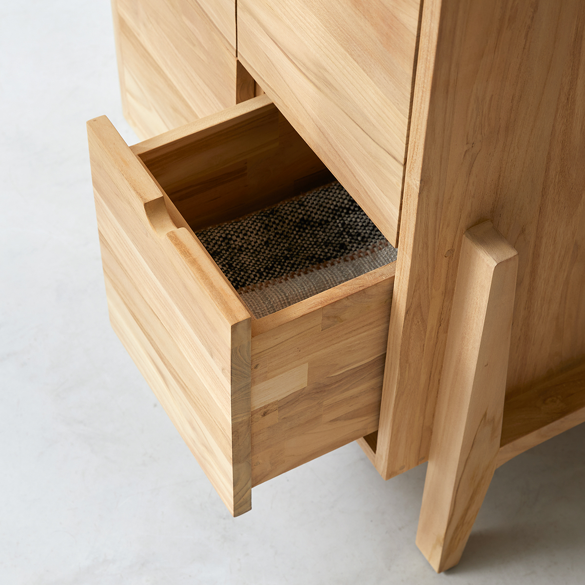 Commode de rangement en teck massif Lubin Commode de rangement en teck massif Lubin