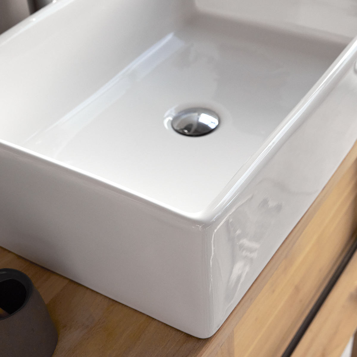 Ema ceramic Washbasin Ema ceramic Washbasin