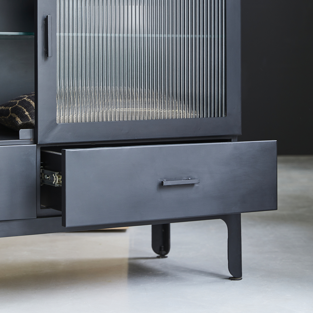 Emil metal low Display cabinet Emil metal low Display cabinet