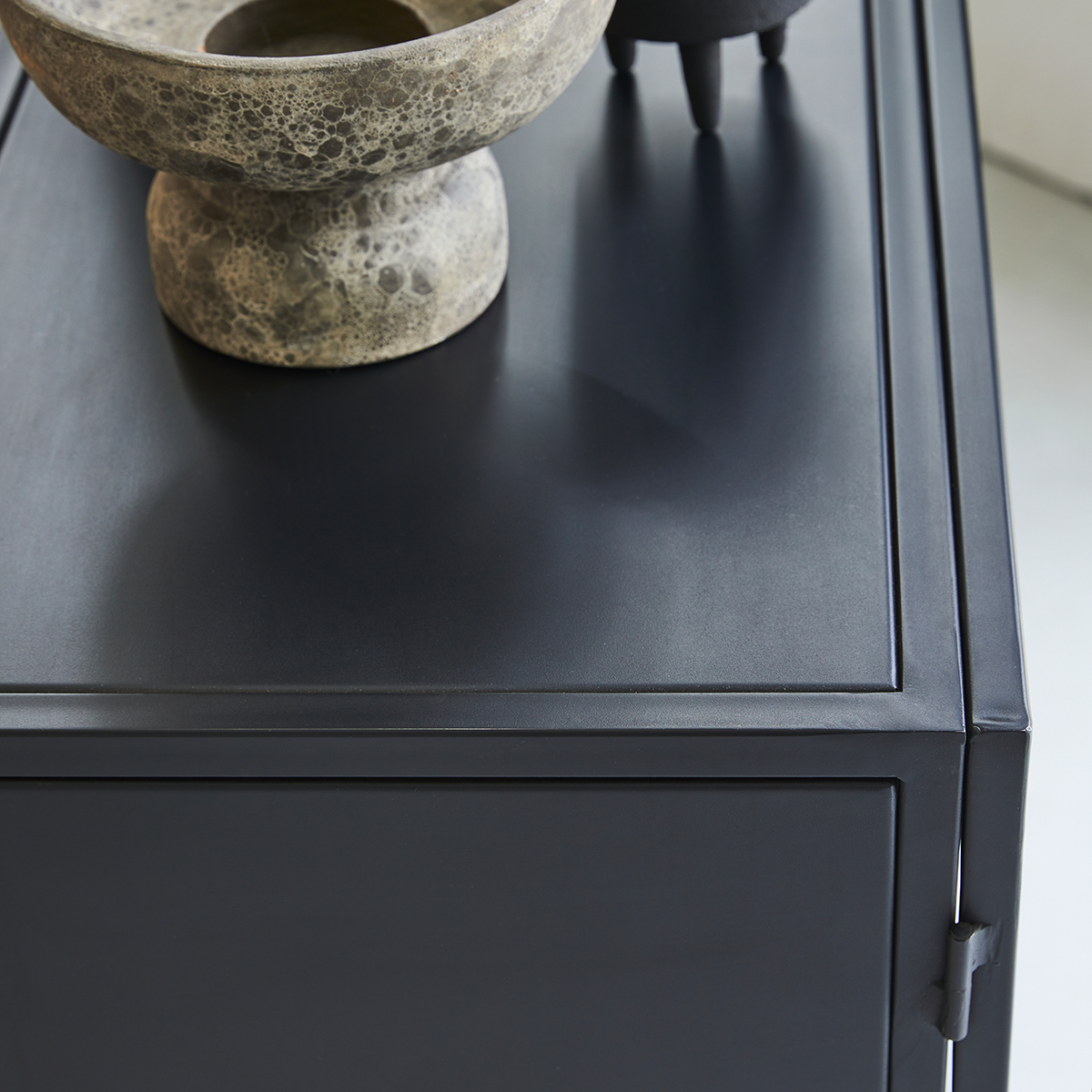 Emil metal low Display cabinet Emil metal low Display cabinet