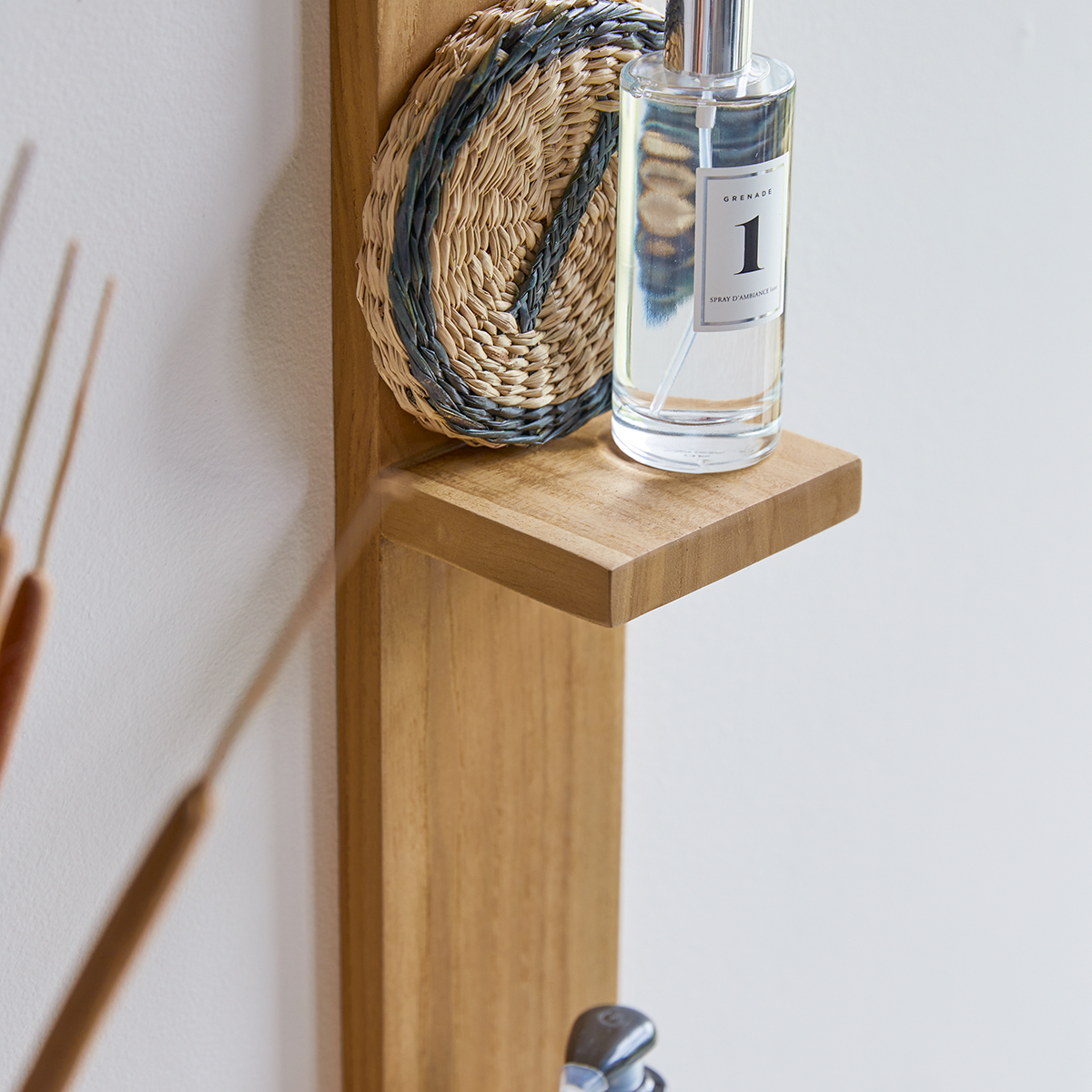 Estantería de pared para el baño fijación vertical en teca maciza Bahya Estantería de pared para el baño fijación vertical en teca maciza Bahya