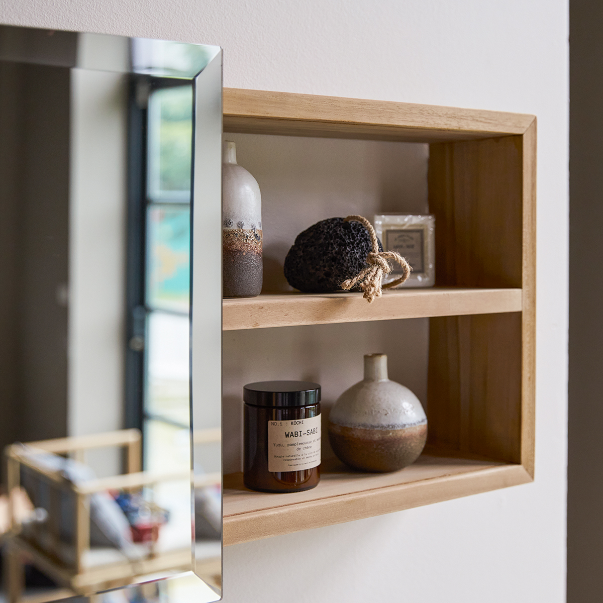 Etagère miroir en teck massif Typo Etagère miroir en teck massif Typo
