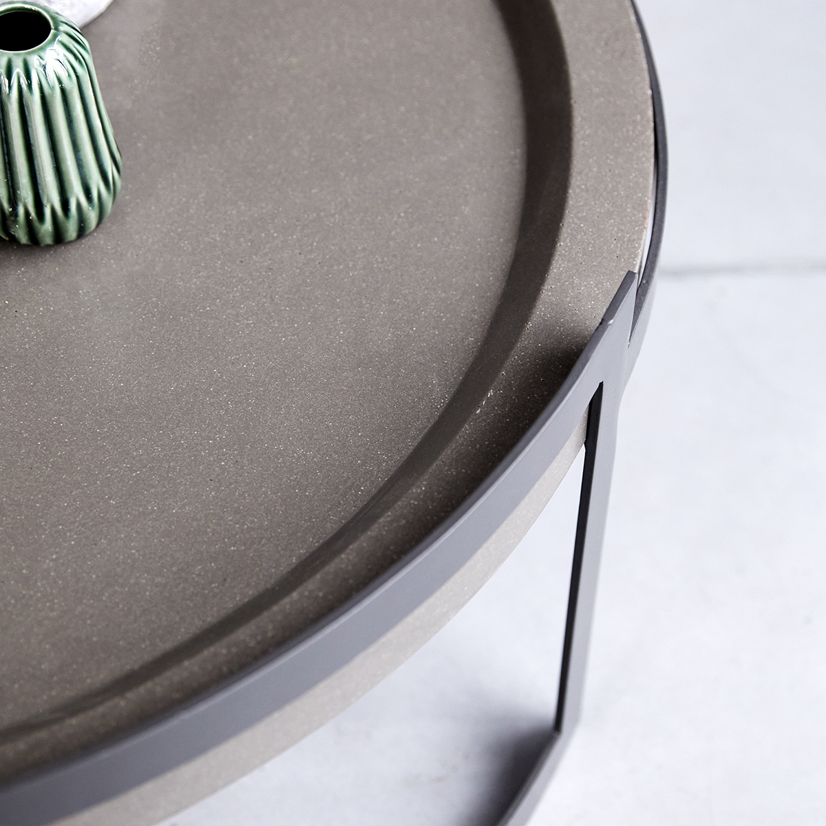 Etnisi 80 coffee table in metal and blue stone Etnisi 80 coffee table in metal and blue stone