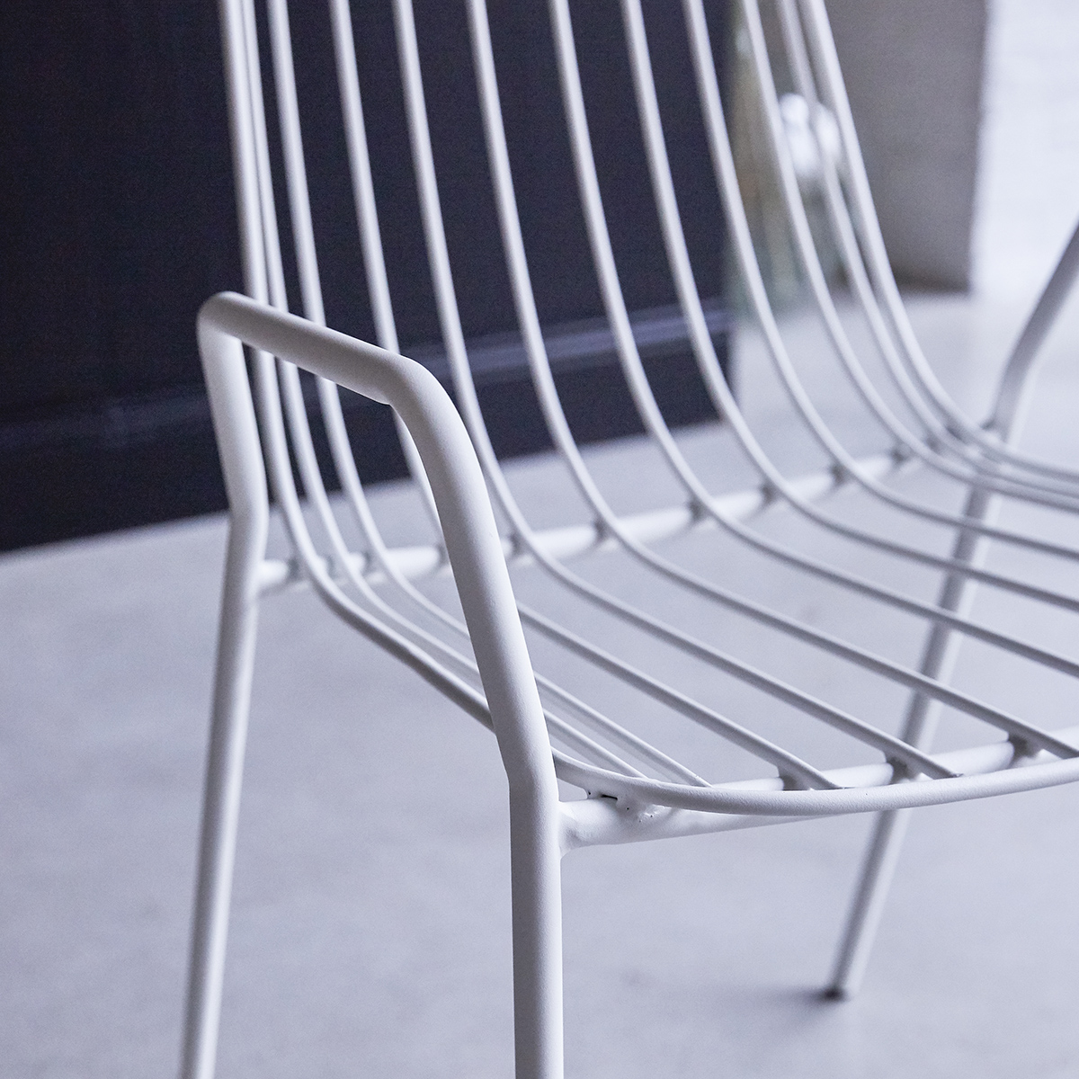 Fauteuil en métal Arty white Fauteuil en métal Arty white