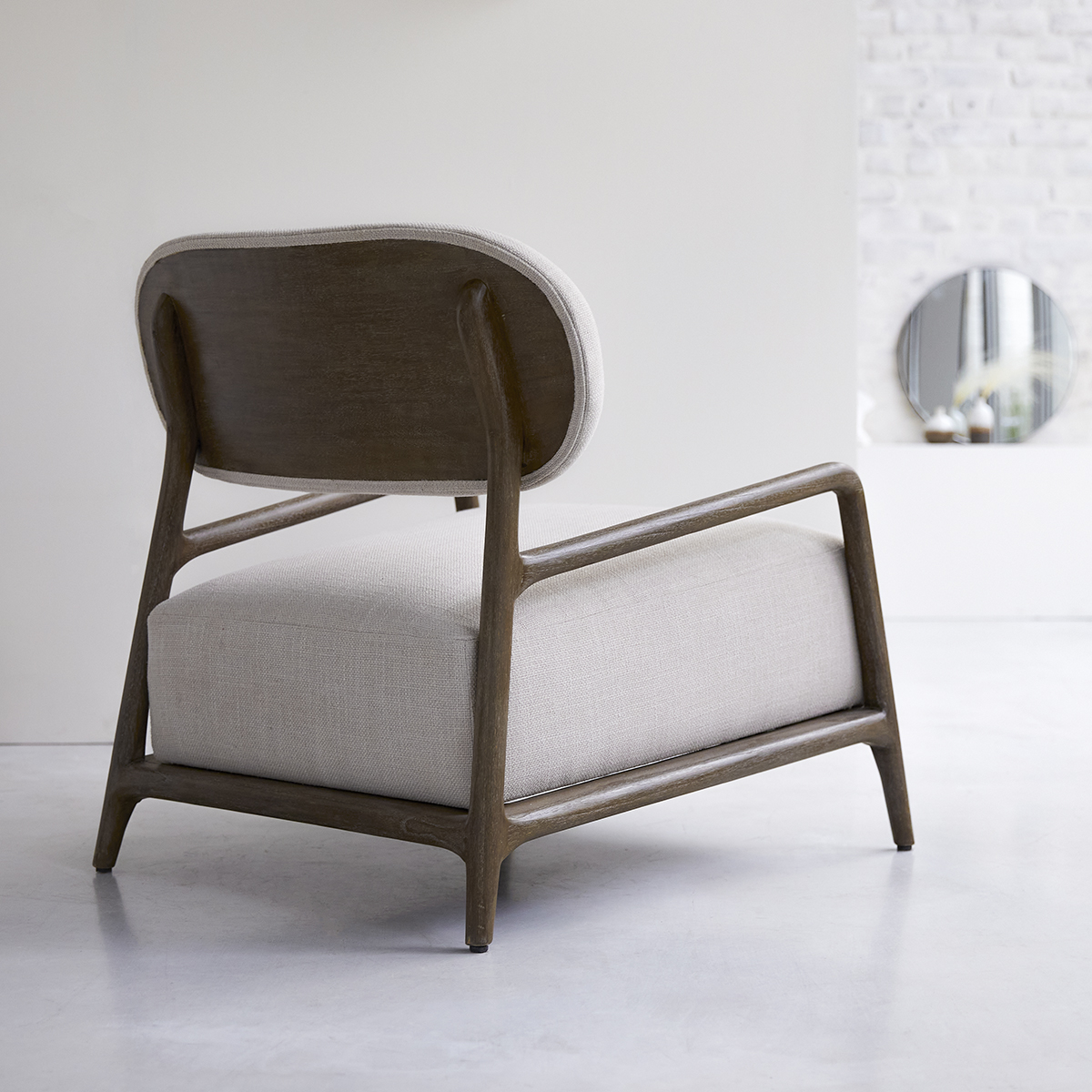 Fauteuil en mindi massif Romane Fauteuil en mindi massif Romane