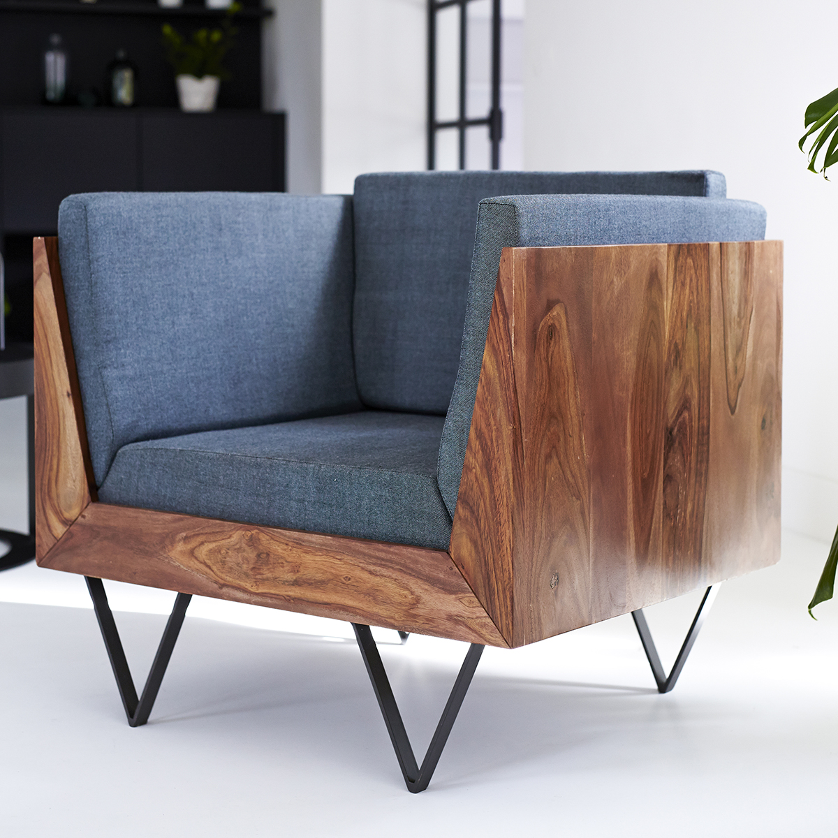 Fauteuil en palissandre massif Metric Fauteuil en palissandre massif Metric