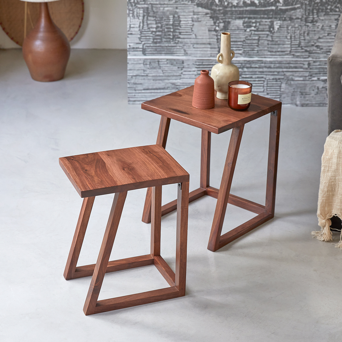 Gaspard Nesterd solid sheesham Side Table Gaspard Nesterd solid sheesham Side Table