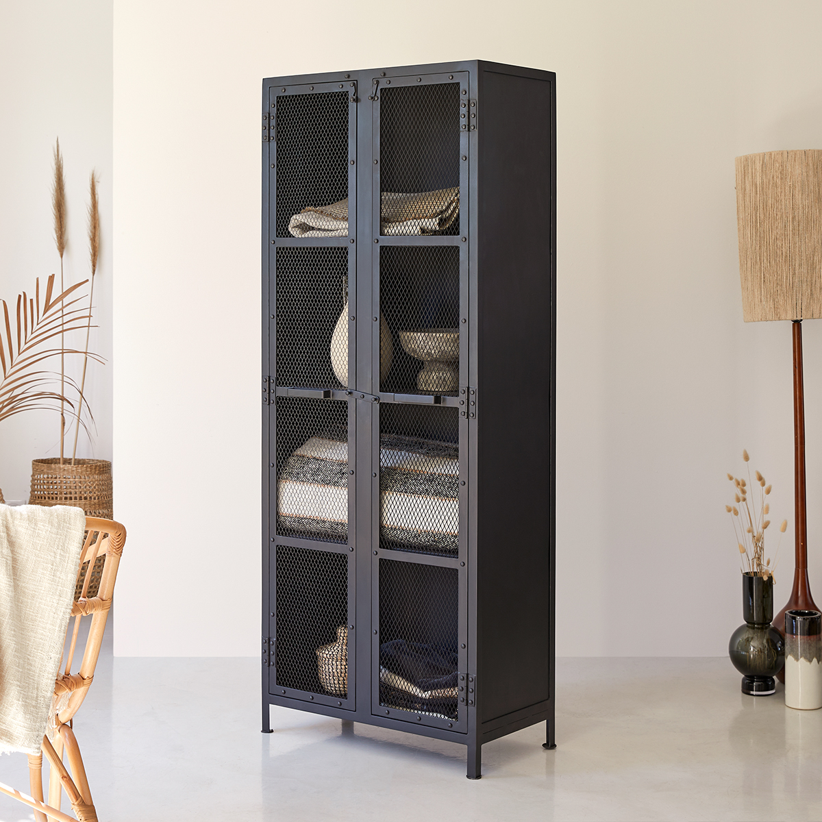 Industriel metal mesh Wardrobe Industriel metal mesh Wardrobe