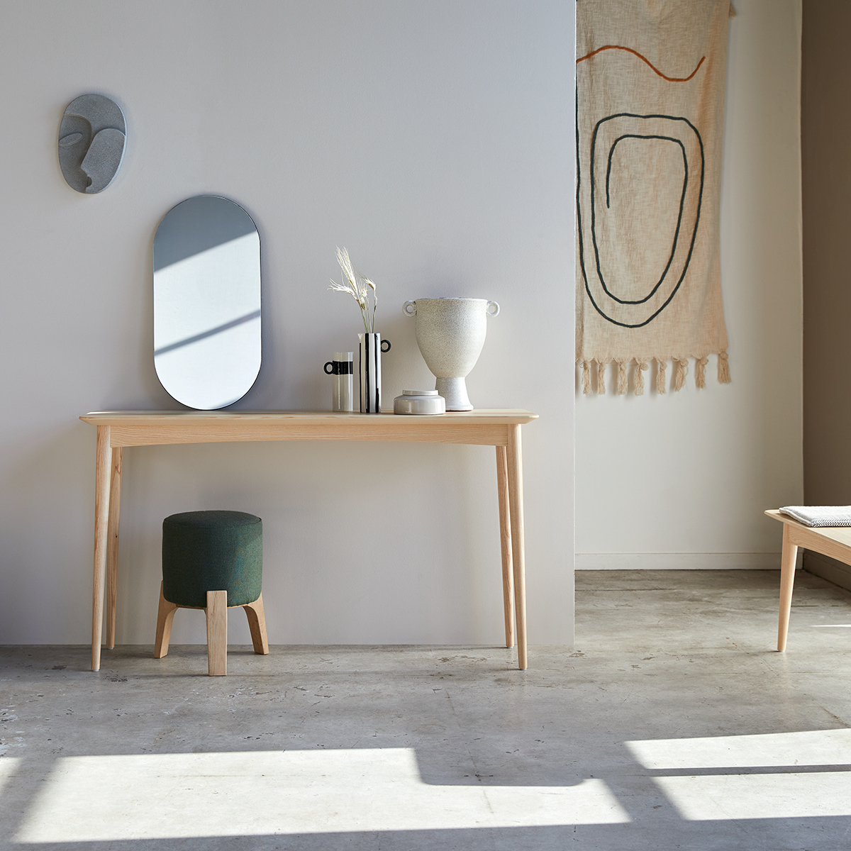 Josef solid olive ash console table Josef solid olive ash console table