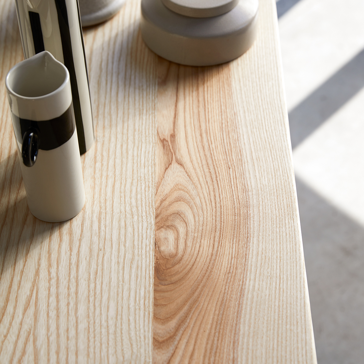 Josef solid olive ash console table Josef solid olive ash console table