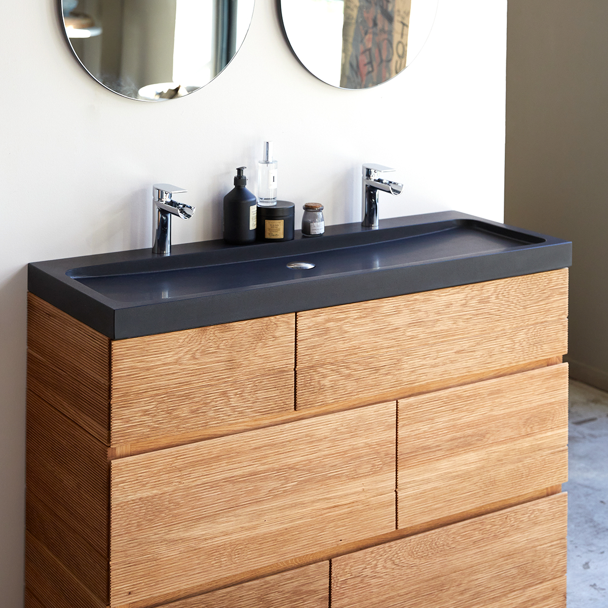 Karl solid oak Vanity Cabinet with Lava Stone Washbasin 120 Karl solid oak Vanity Cabinet with Lava Stone Washbasin 120