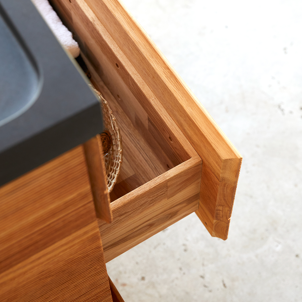 Karl solid oak Vanity Cabinet with Lava Stone Washbasin 120 Karl solid oak Vanity Cabinet with Lava Stone Washbasin 120