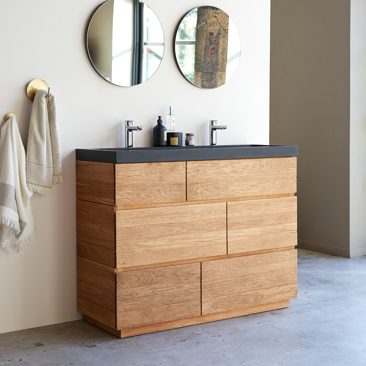 Karl solid oak Vanity Cabinet with Lava Stone Washbasin 120 Karl solid oak Vanity Cabinet with Lava Stone Washbasin 120