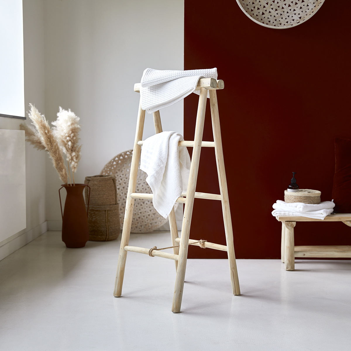 Kilim solid teak ladder towel rack 100 Kilim solid teak ladder towel rack 100