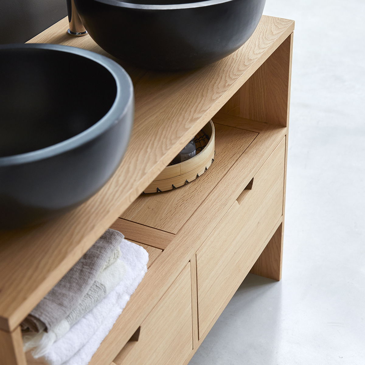 Kwarto solid oak vanity cabinet 110 Kwarto solid oak vanity cabinet 110