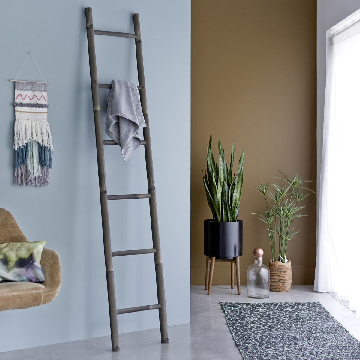 Ladder Black Bamboo Linen Rack 200 Ladder Black Bamboo Linen Rack 200