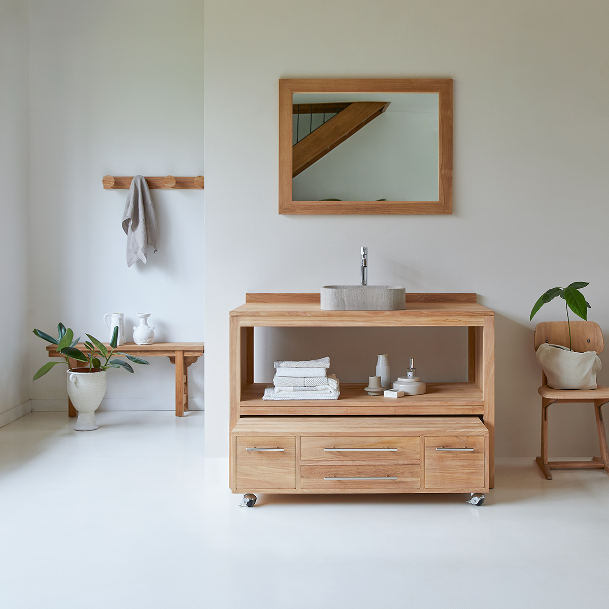 Layang solid teak Washstand 120 Layang solid teak Washstand 120