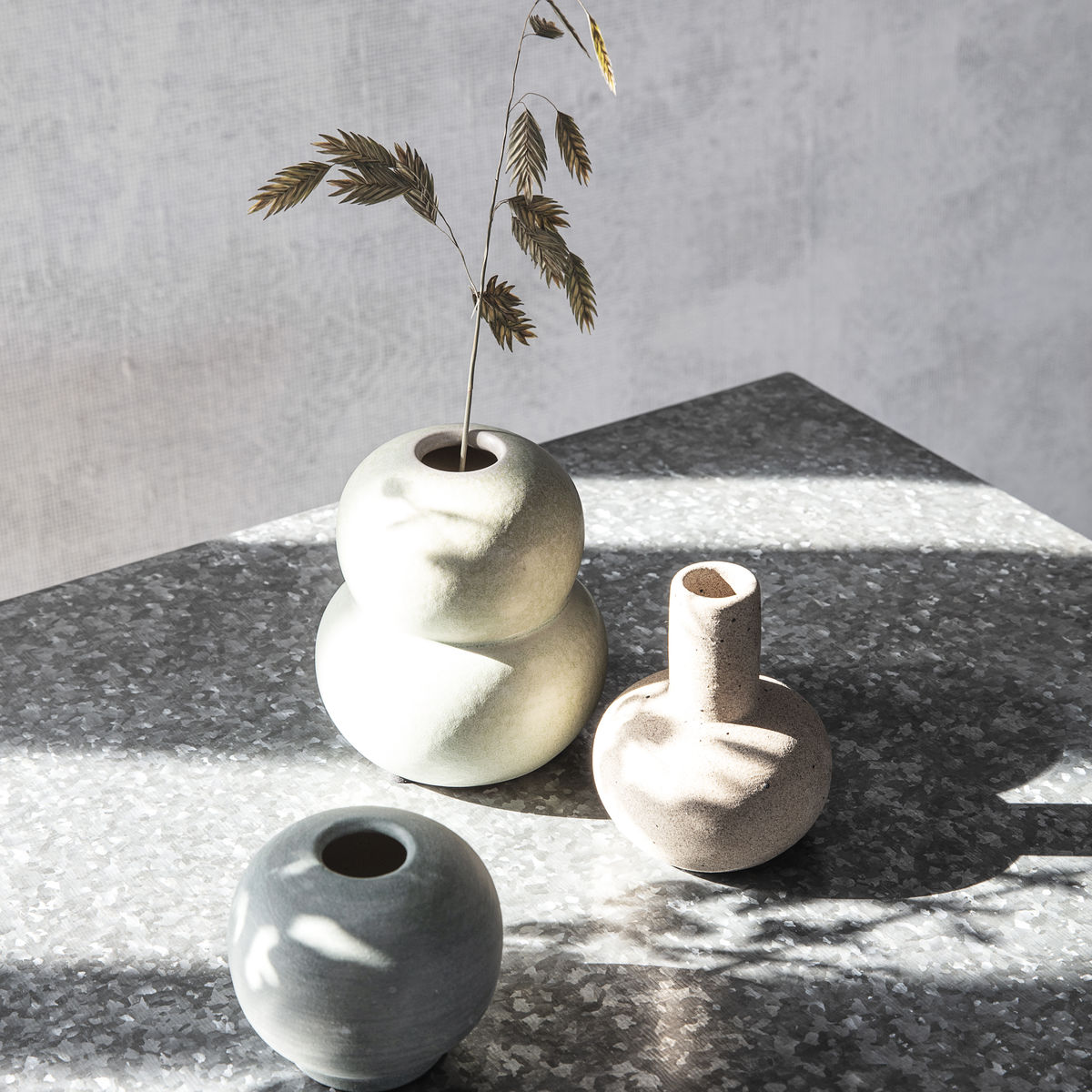 Le Vase Abel dusty green Le Vase Abel dusty green