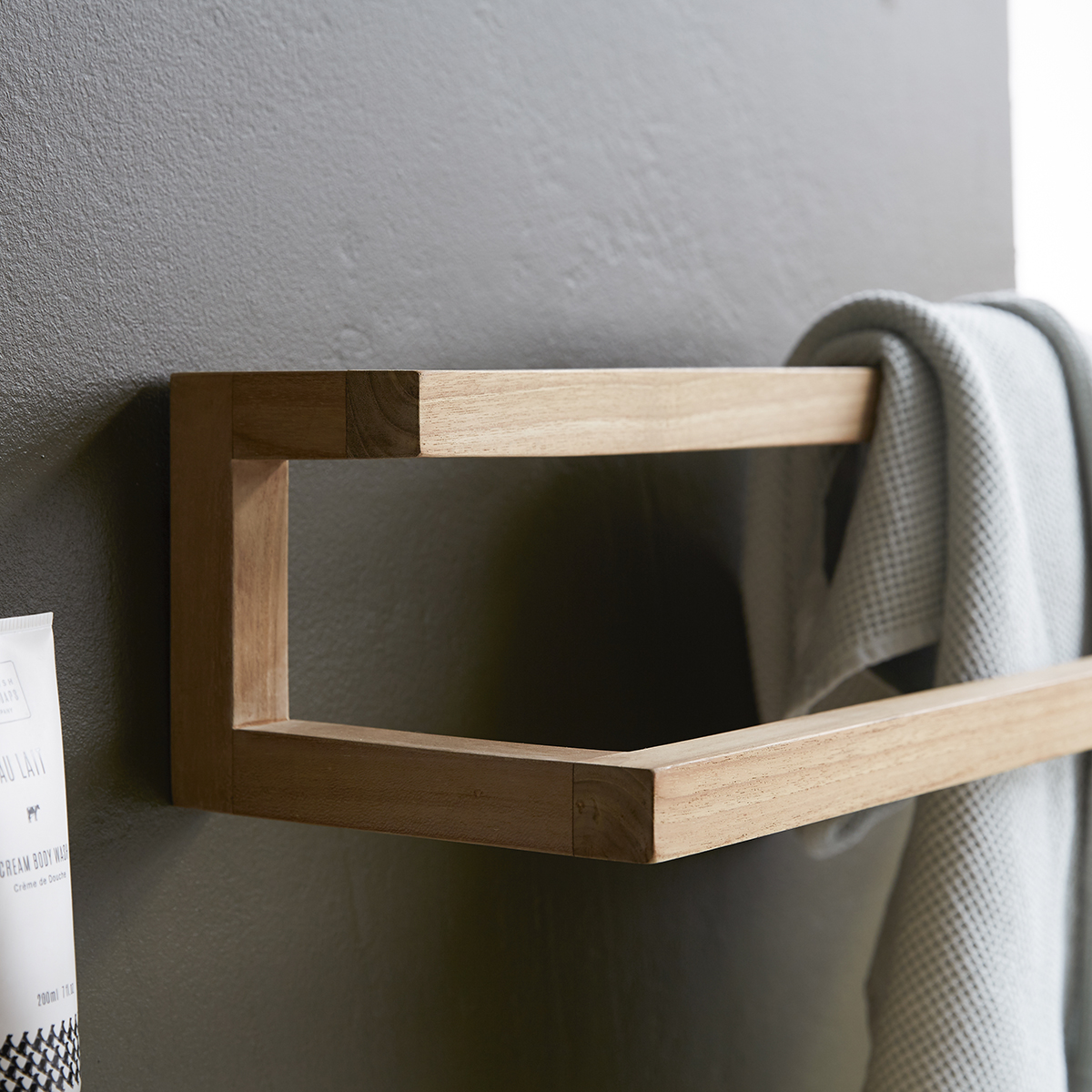 Leo solid teak Towel Holder 60 Leo solid teak Towel Holder 60