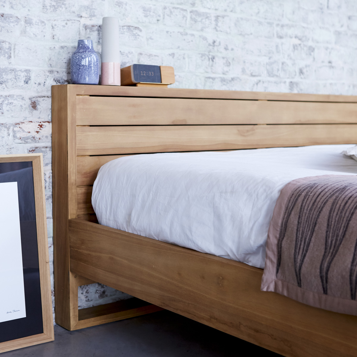 Letto in teak massello 160x200 Minimalys Letto in teak massello 160x200 Minimalys