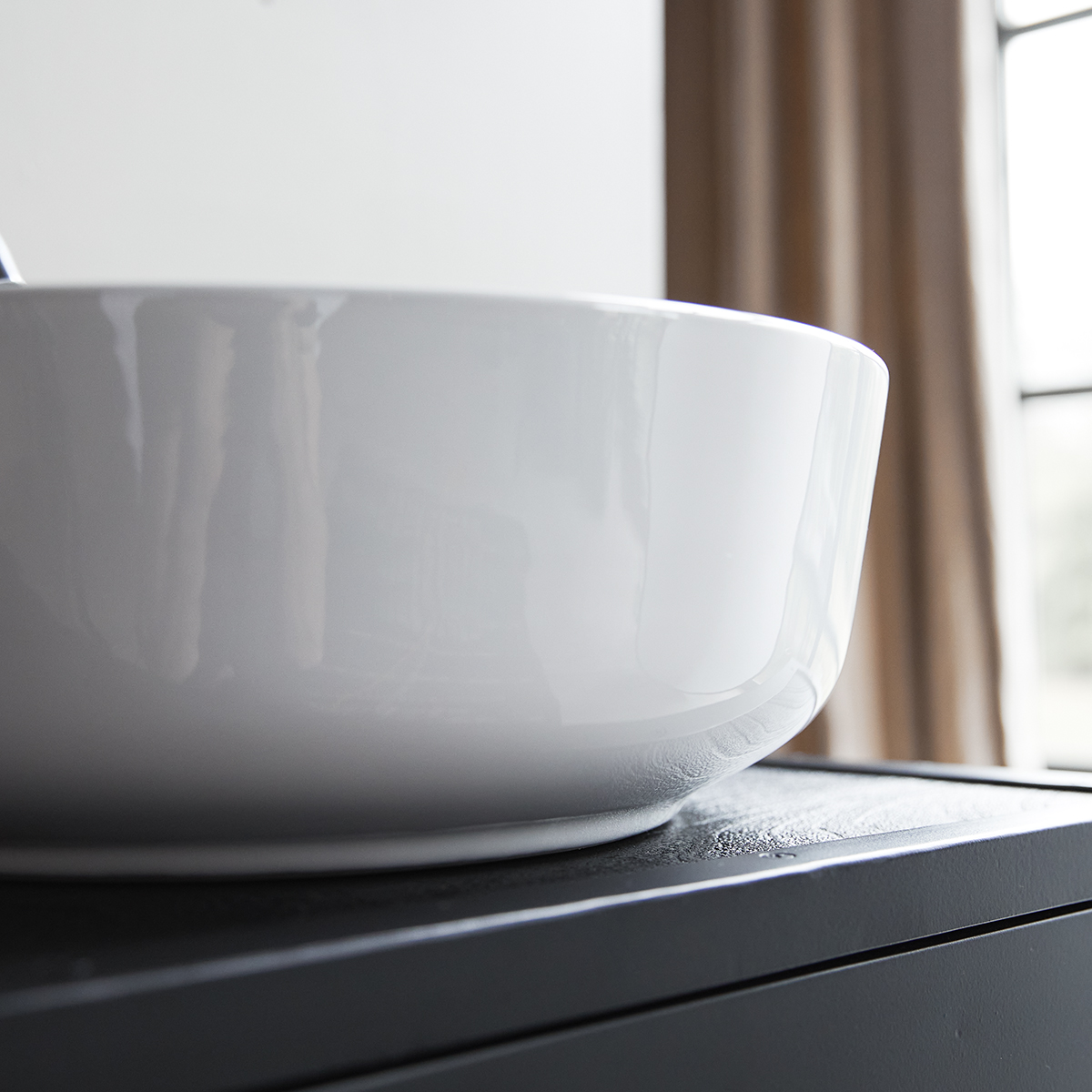 Luna ceramic Washbasin Luna ceramic Washbasin
