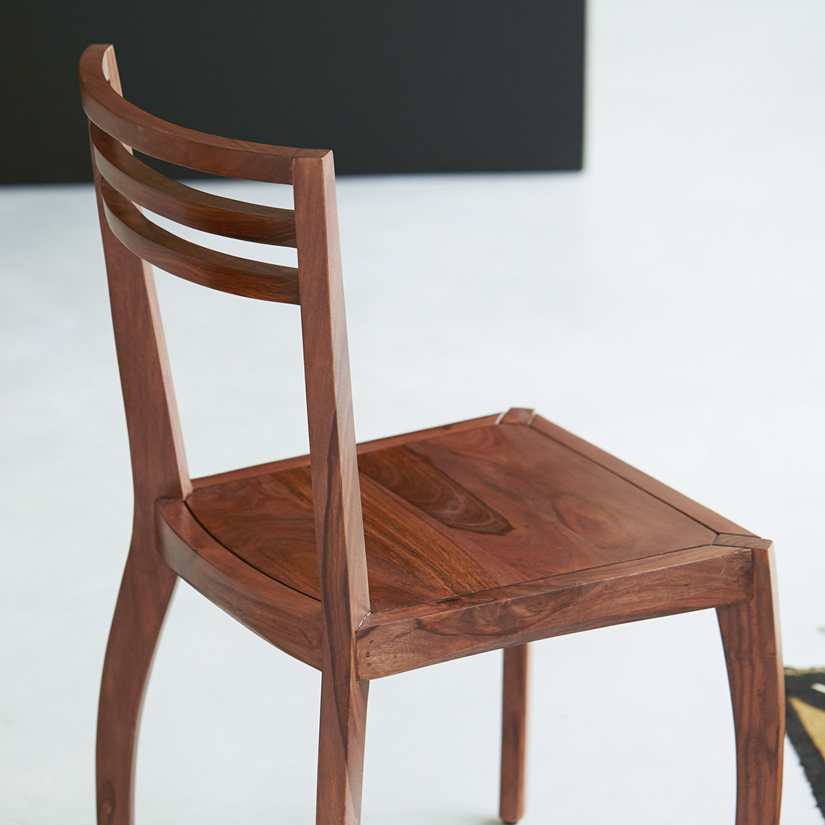 Luna solid sheesham chair Luna solid sheesham chair