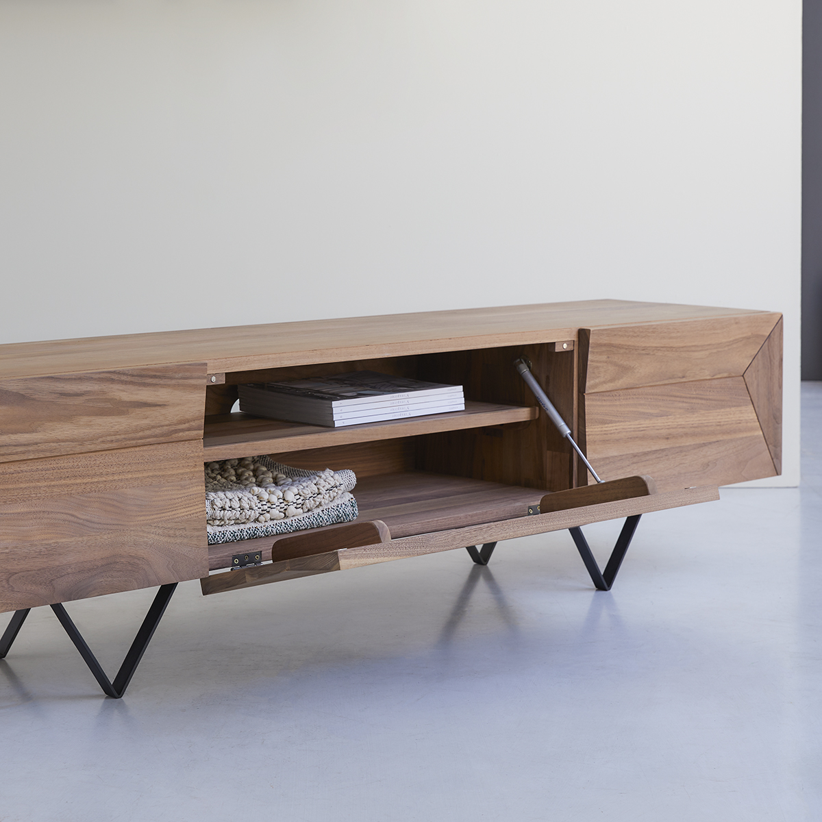 Metric solid walnut TV Stand 175 cm Metric solid walnut TV Stand 175 cm