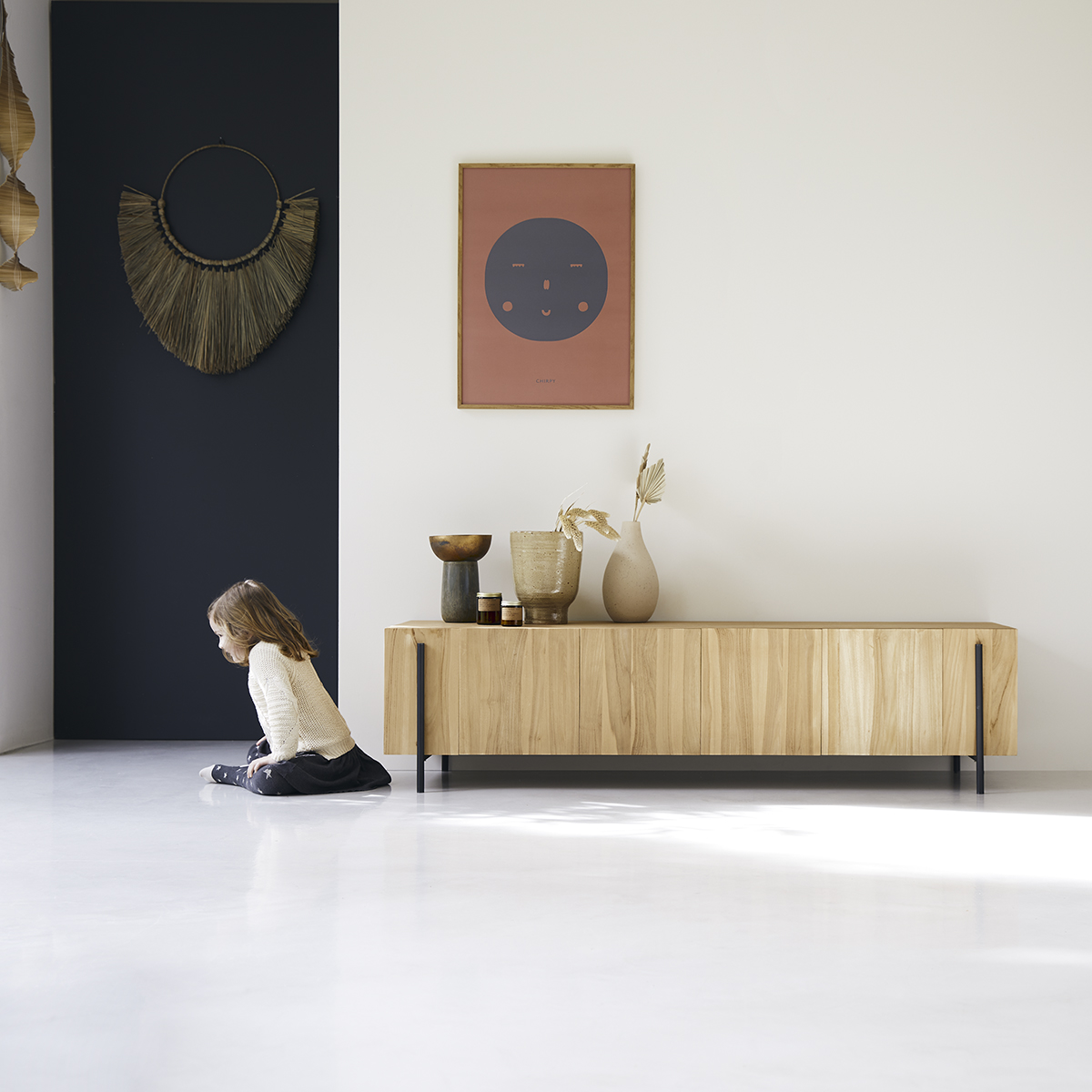 Meuble TV bas en teck massif Honorine 170 cm Meuble TV bas en teck massif Honorine 170 cm