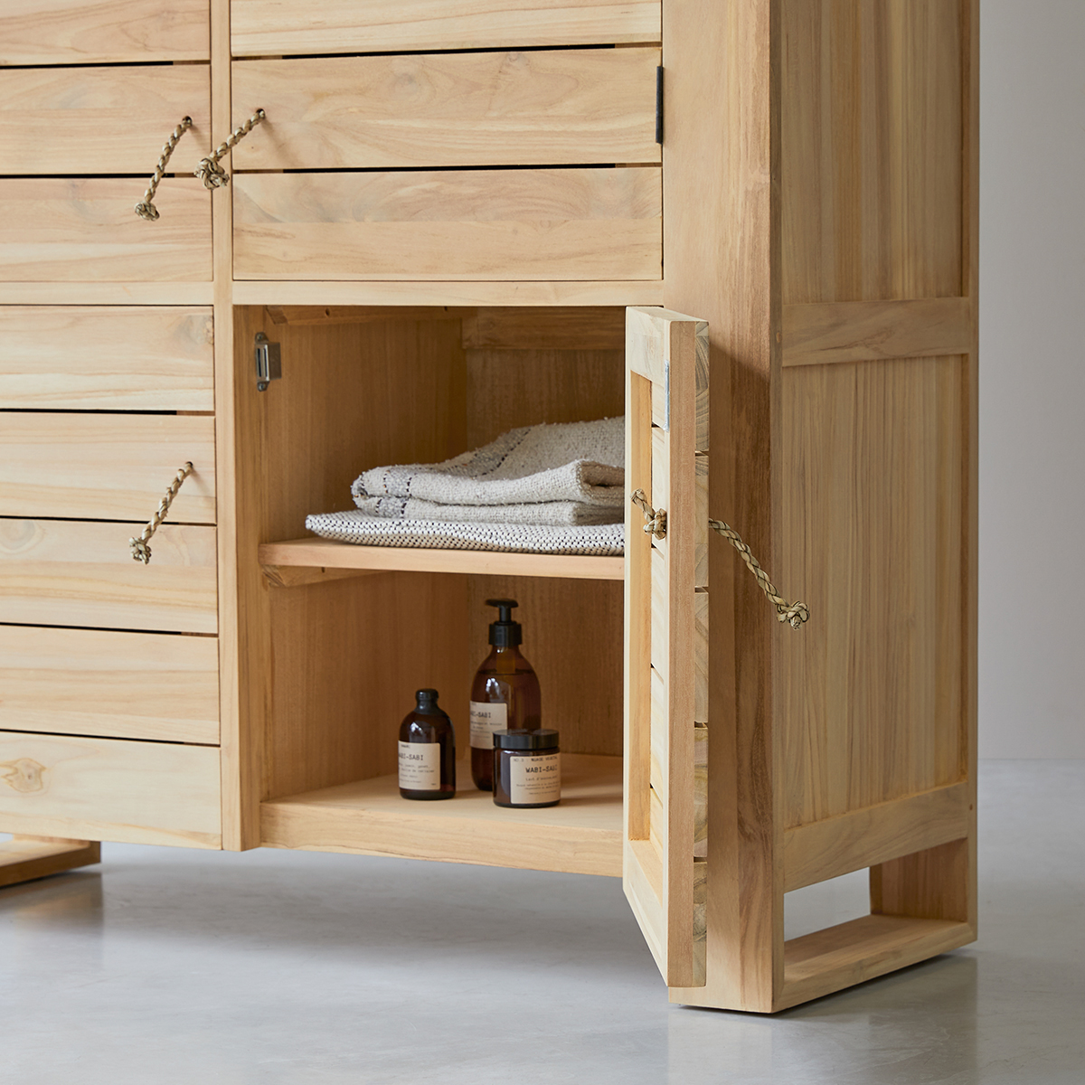 Minimalys solid teak double Cupboard Minimalys solid teak double Cupboard