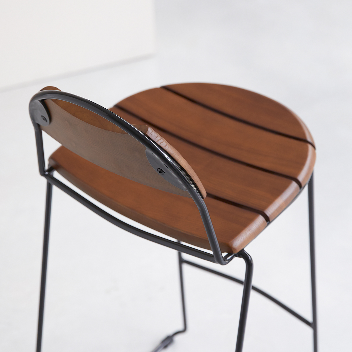 Molly metal and solid ash bar chair Molly metal and solid ash bar chair