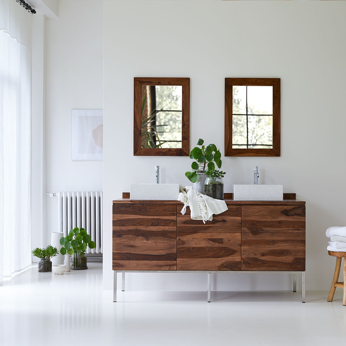 Mueble de lavabo en palisandro macizo 155 Nova Mueble de lavabo en palisandro macizo 155 Nova