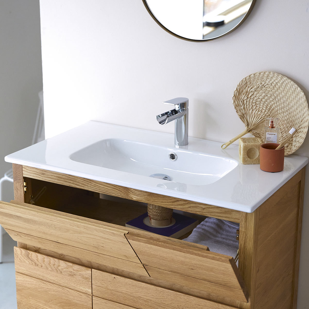Mueble en Madera de roble macizo con Lavabo de cerámica 80 Easy Mueble en Madera de roble macizo con Lavabo de cerámica 80 Easy