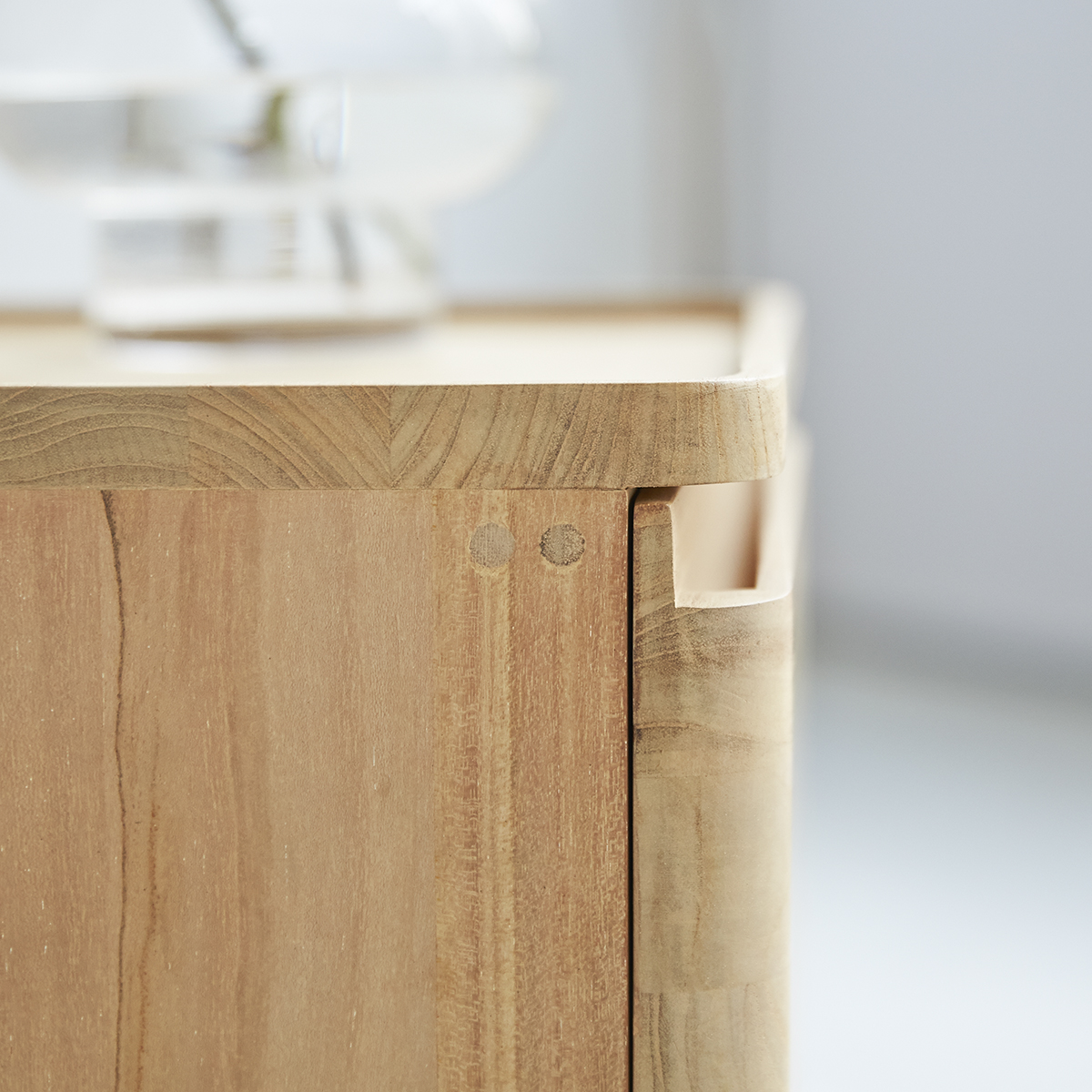 Nino solid teak bedside table Nino solid teak bedside table