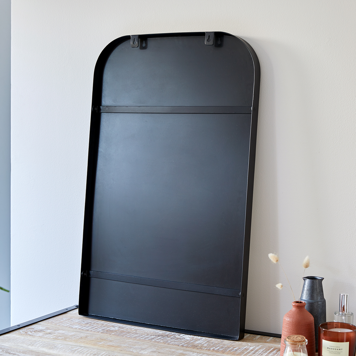 Nordic black metal mirror 80x50 cm Nordic black metal mirror 80x50 cm