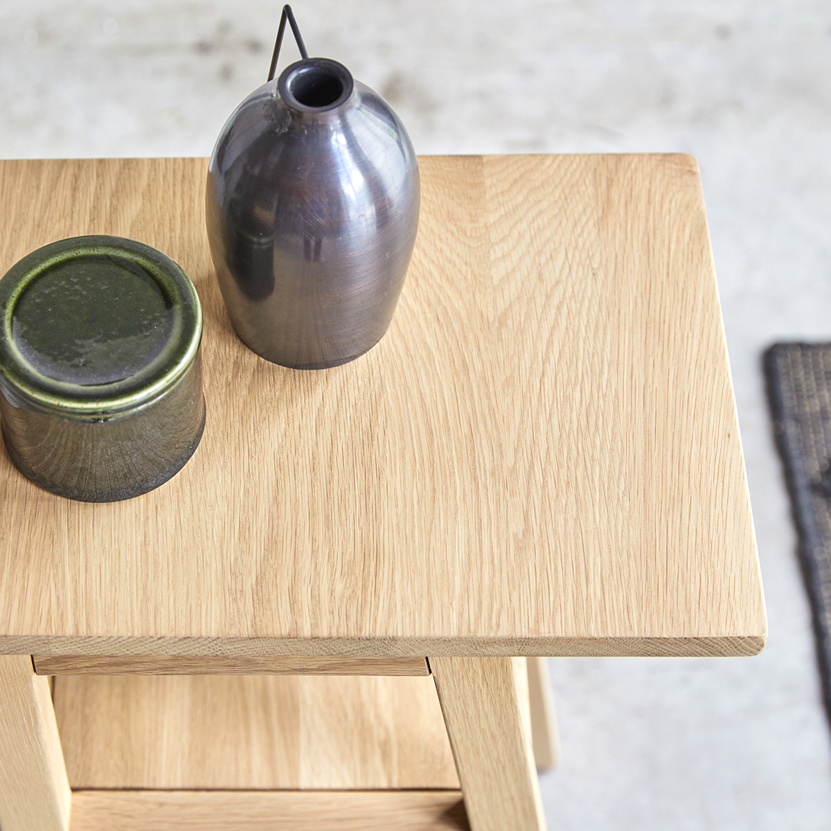 Pola oak side table Pola oak side table