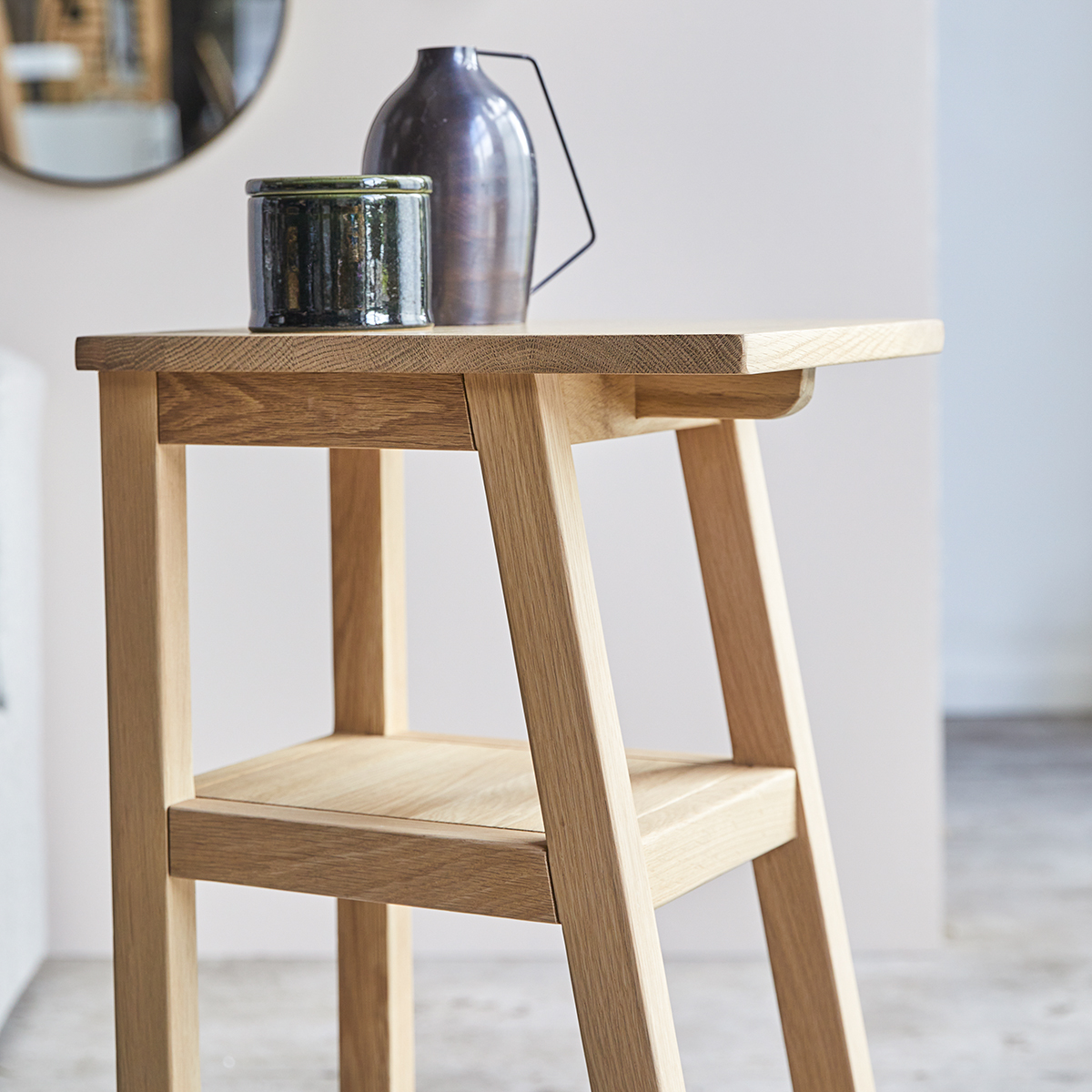 Pola oak side table Pola oak side table