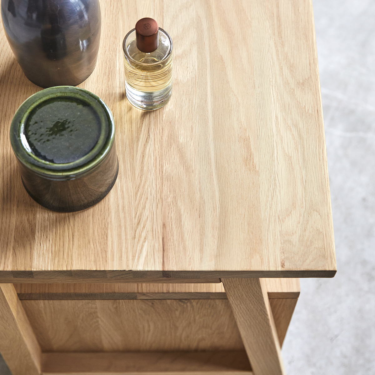 Pola solid oak bedside table Pola solid oak bedside table